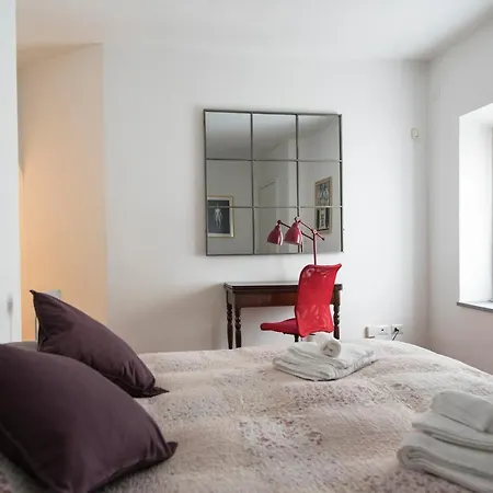 Youhosty - Laghetto Big 3 Apartment Milan